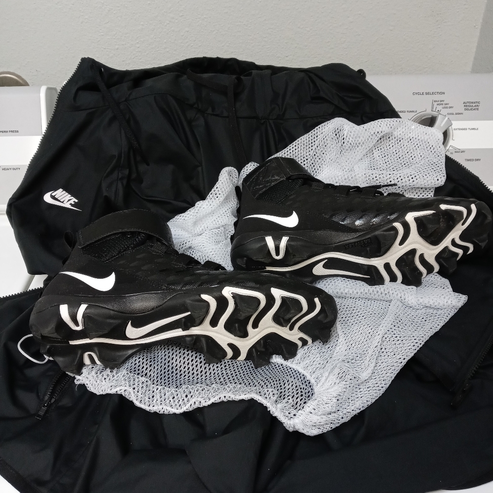 Men's Football Cleats